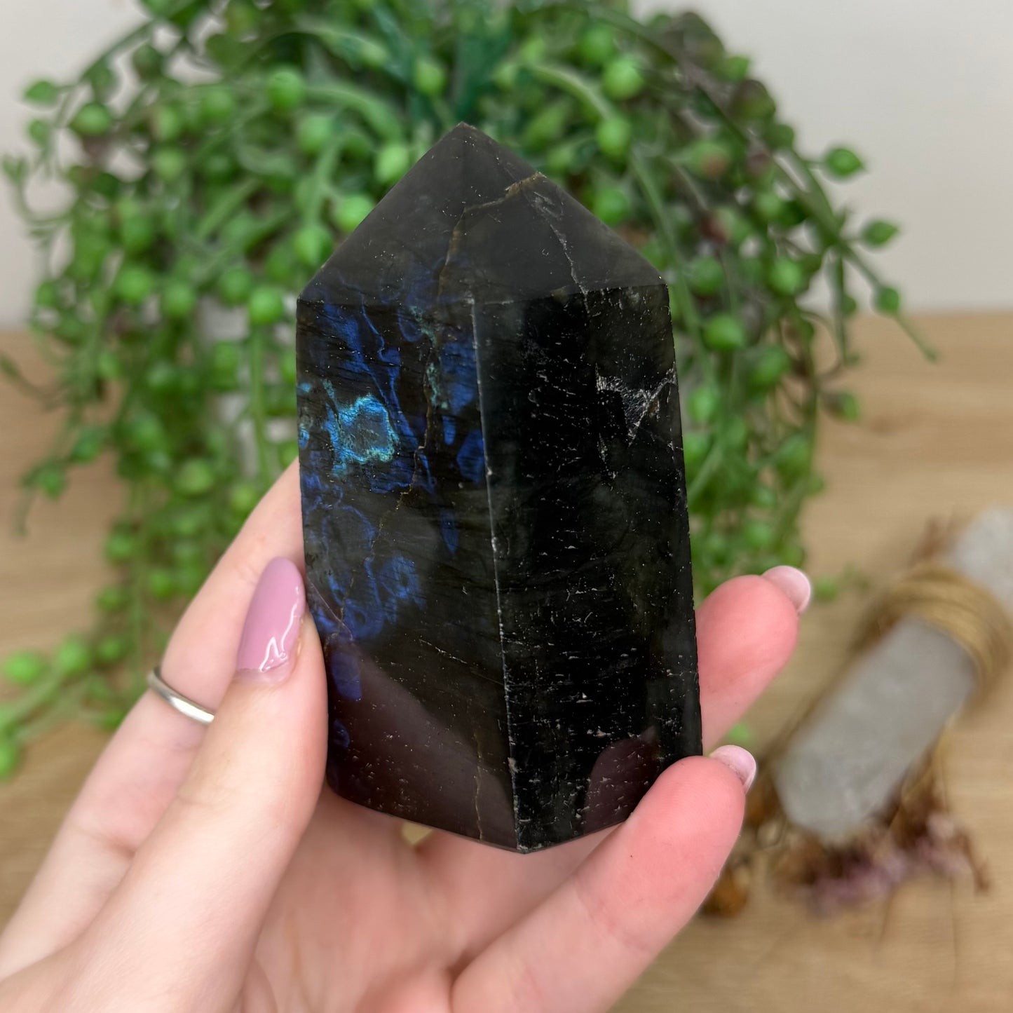 Labradorite Point (Y301)