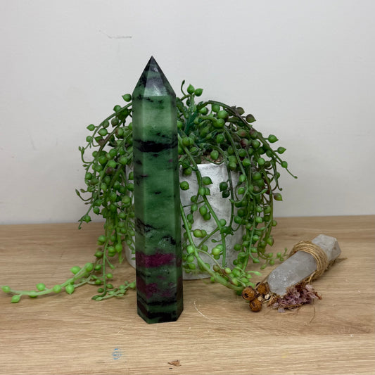 Ruby In Zoisite Tower (Y279)