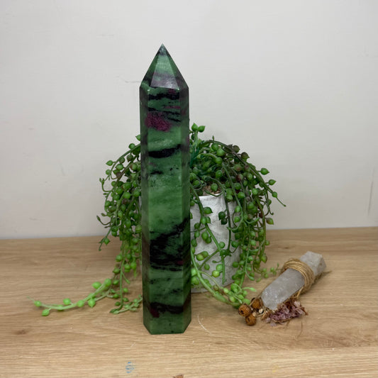 Ruby In Zoisite Tower (Y280)