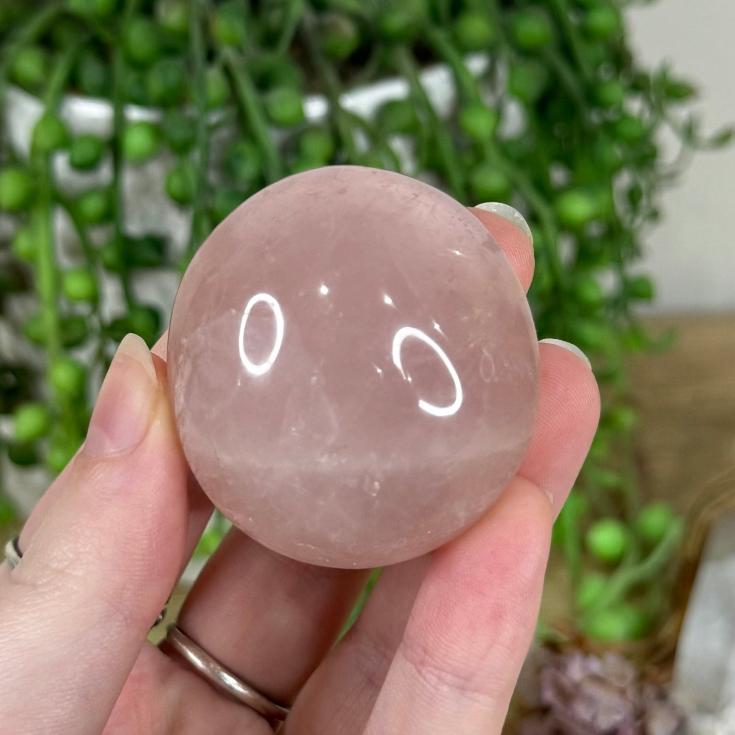 Rose Quartz Palm Stone (O252)