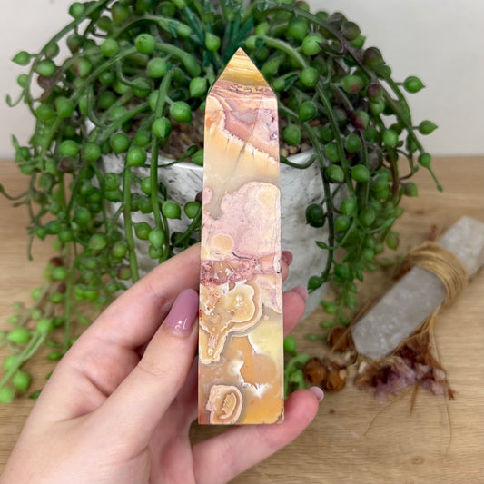 Pink Crazy Lace Agate Tower (Y801)