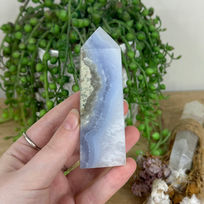 Blue Lace Agate Point (O131)