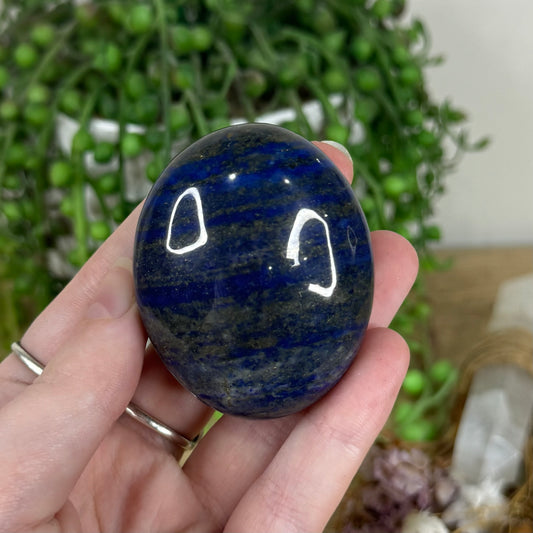 Lapis Lazuli Palm Stone (O316)