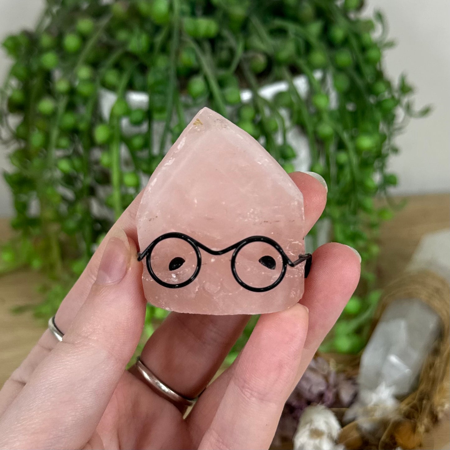 Rose Quartz Pet Rock (O301)