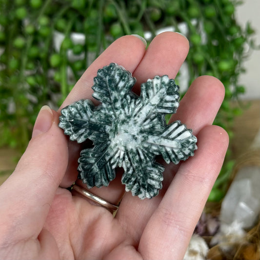 Moss Agate Snowflake (O333)