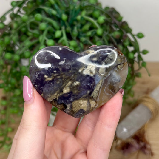 Purple Chalcedony Heart (Y844)