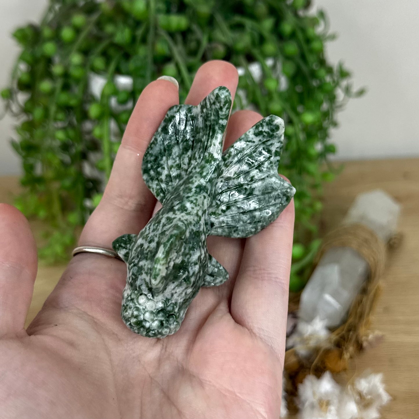 Green Spot Jasper Fish (O281)