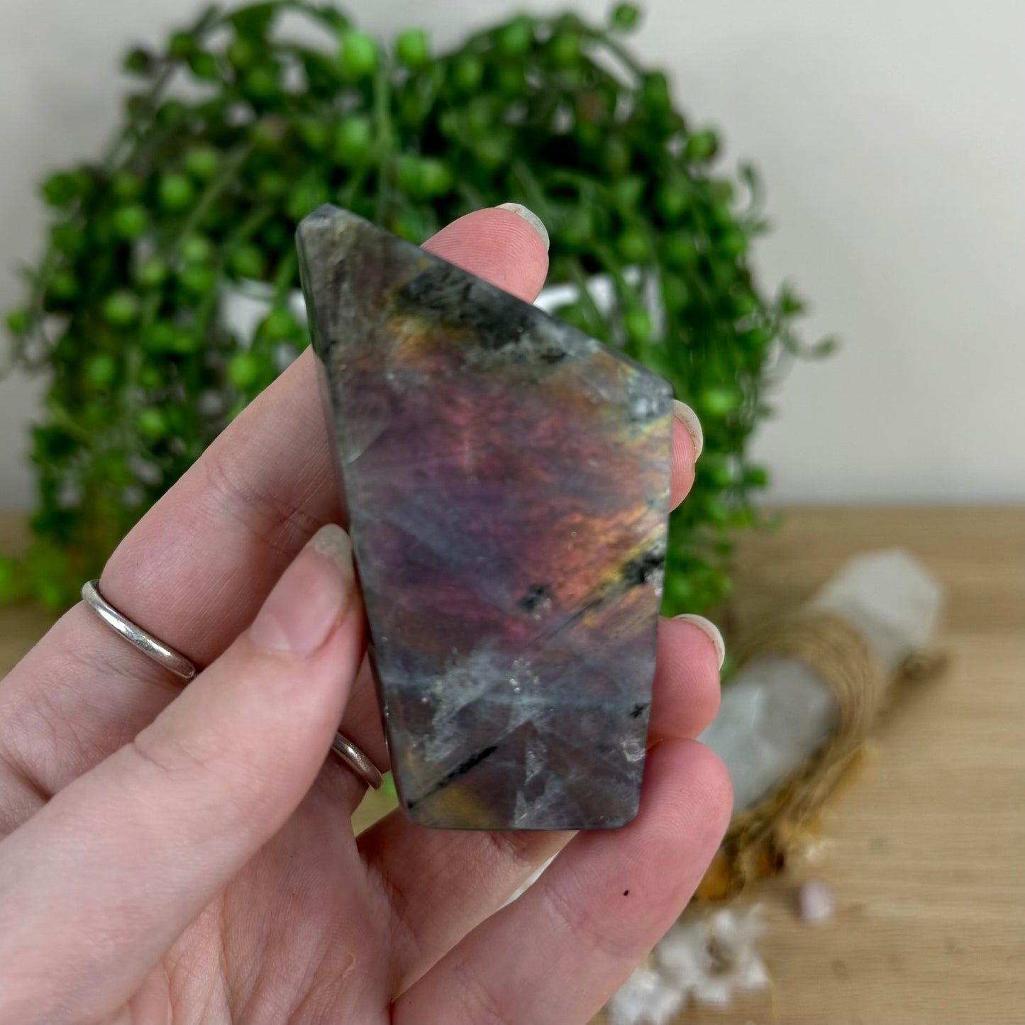 Labradorite Free Form (O372)