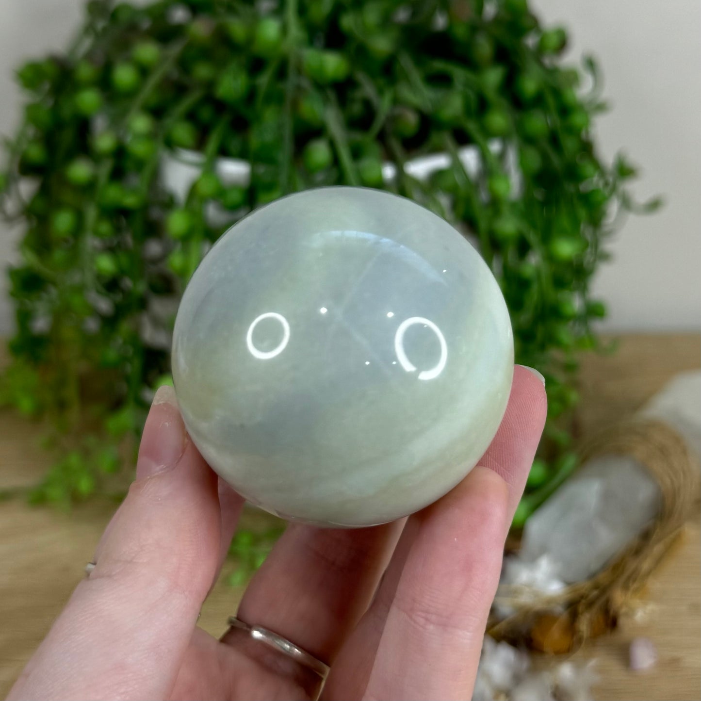 Agate Sphere (O438)