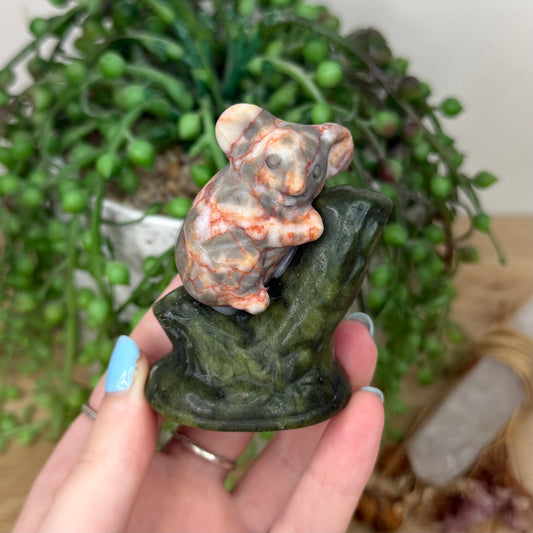 Red Vein Jasper / Green Jade Koala In Tree (Y969)