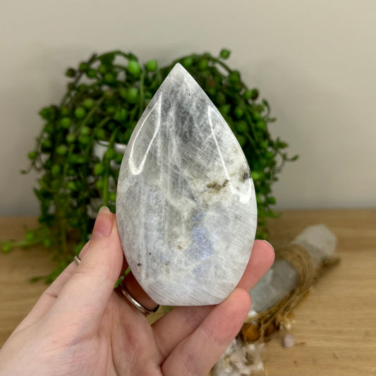 White Moonstone Arch Free Form (O486)