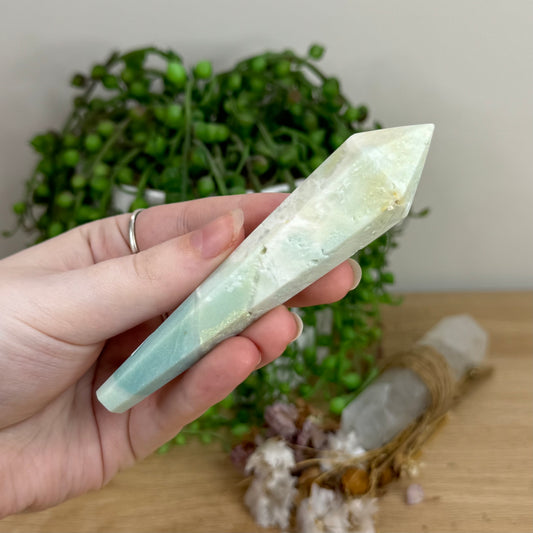 Caribbean Calcite Wand (O514)