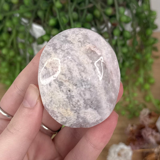 Pink Amethyst / Flower Agate Palm Stone (S998)
