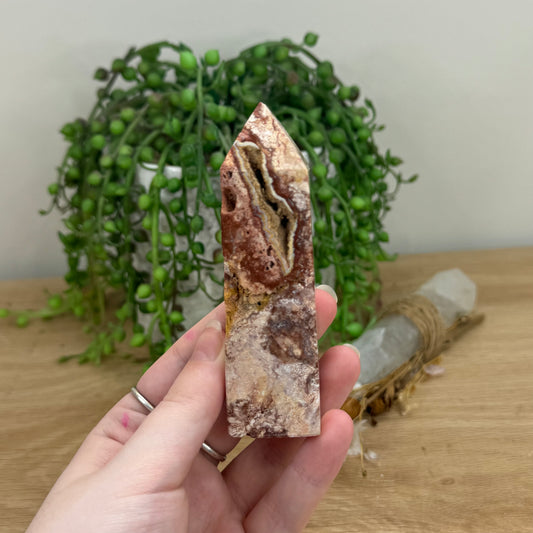 Mexican Crazy Lace Agate Point (O546)