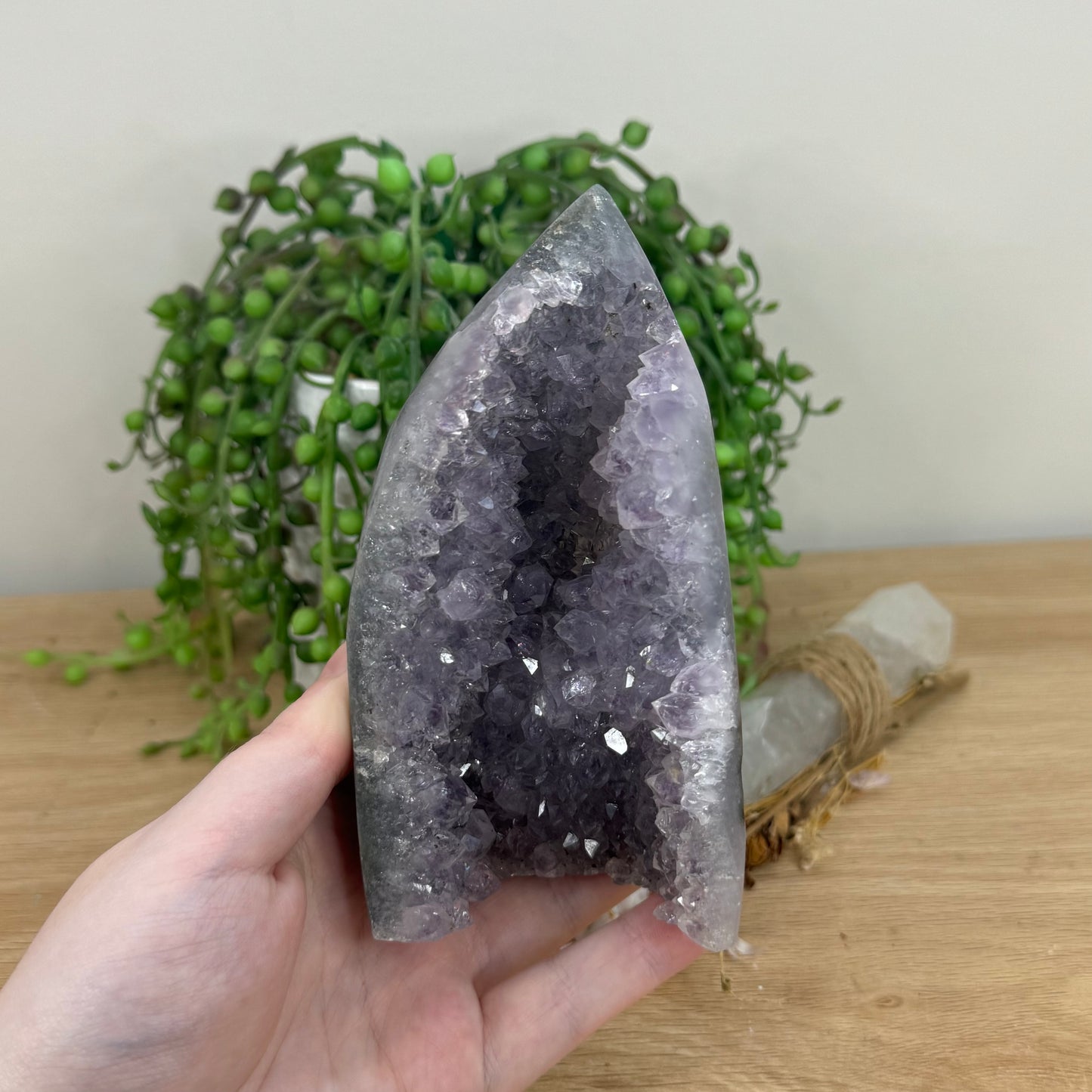 Amethyst / Agate Cave (O591)