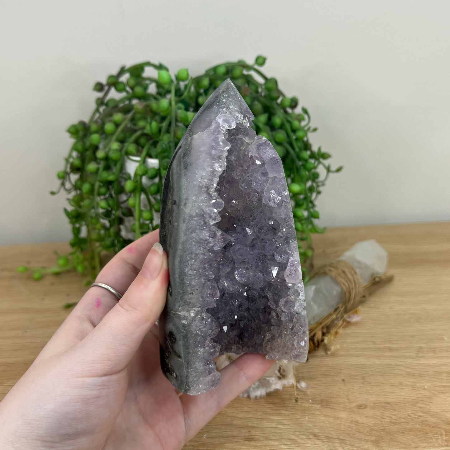 Amethyst / Agate Cave (O591)