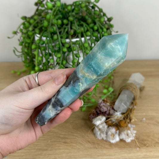 Caribbean Calcite Wand (O742)