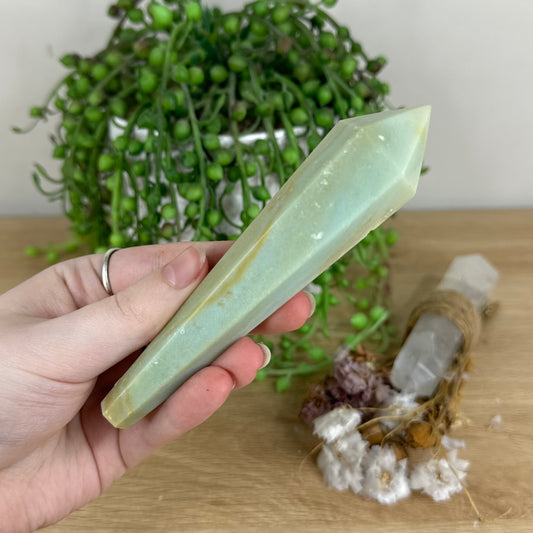 Caribbean Calcite Wand (O738)