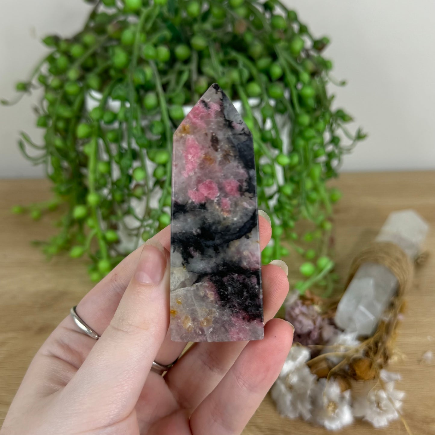 Ice Rhodonite Point (O642)