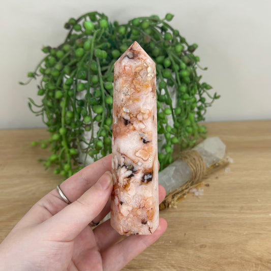 Pink Flower Agate Tower (O816)