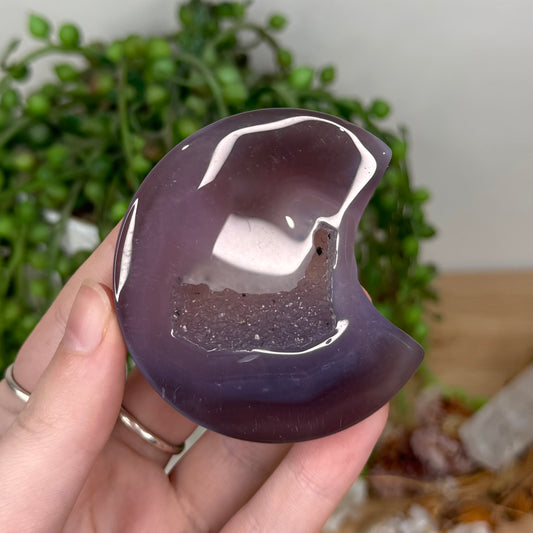 Pink Agate Moon (T176)