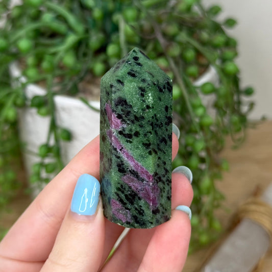 Ruby In Zoisite Point (Z207)