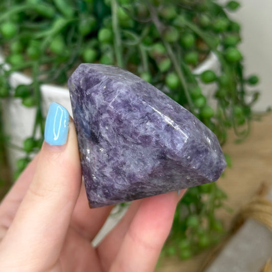 Purple Mica Diamond (Z182)