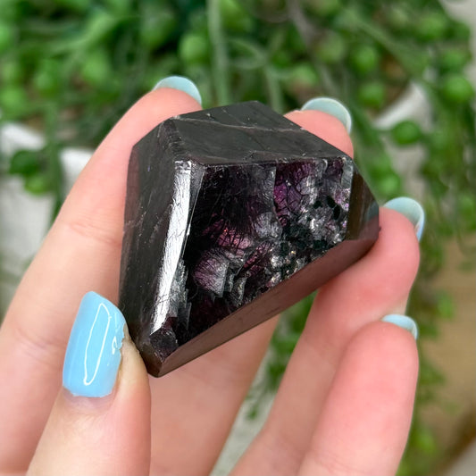 Garnet Free Form (Z137)