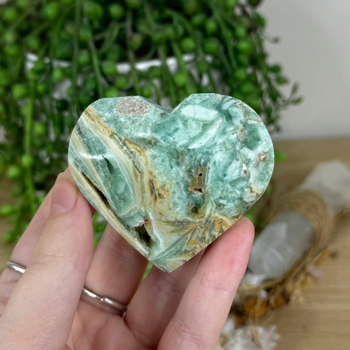 Green Quartz Heart (O921)