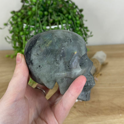 Labradorite Skull (O957)