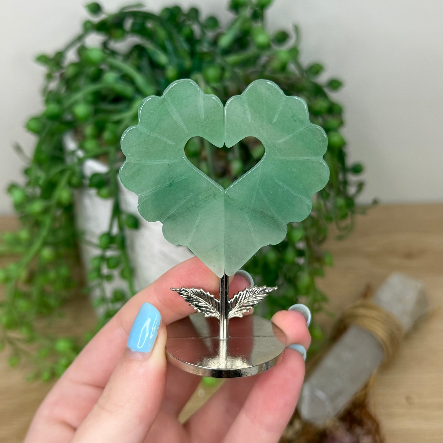 Green Aventurine Heart On Stand (Z240)
