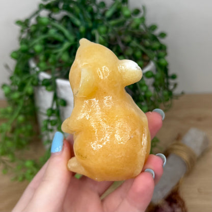 Yellow Calcite Mouse (Z233)