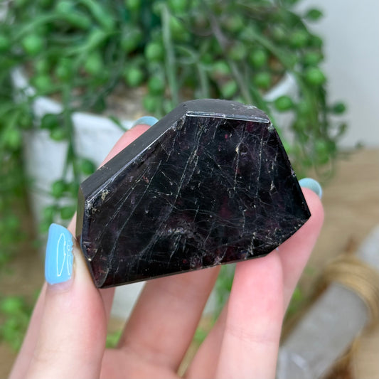 Garnet Free Form (Z144)