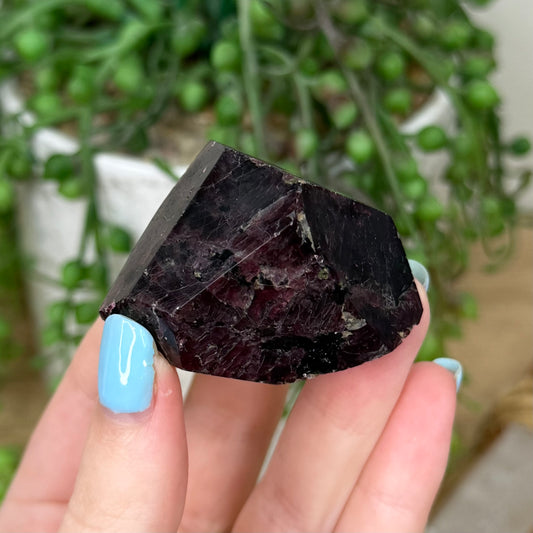 Garnet Free Form (Z142)
