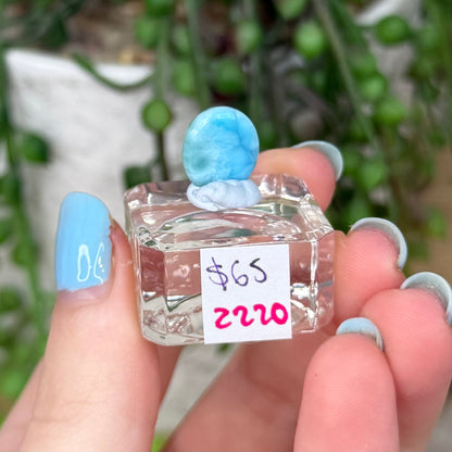 Larimar Cabochon On Stand (Z220)