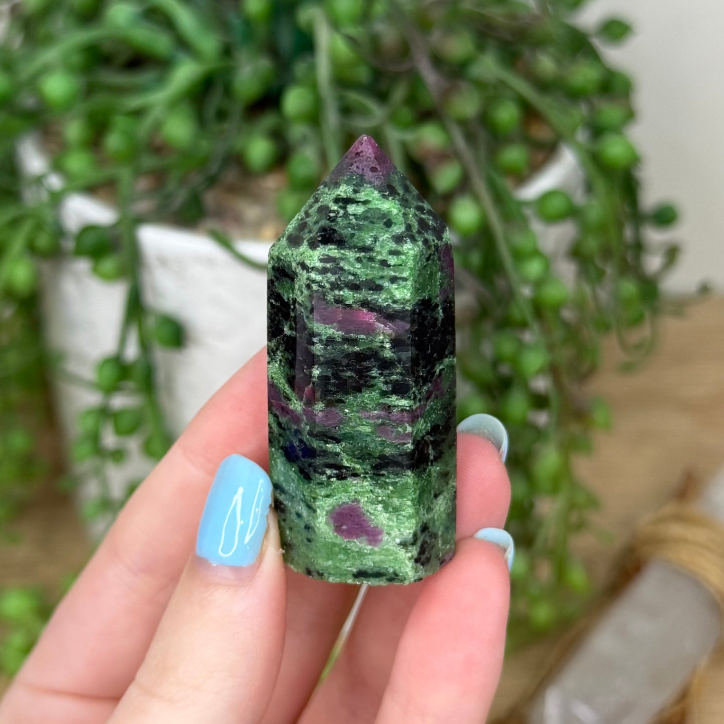 Ruby In Zoisite Point (Z204)