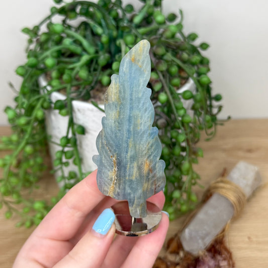 Blue Onyx Feather On Stand (Z189)
