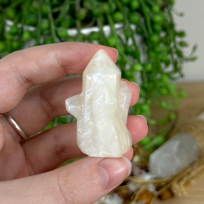 Moonstone Cluster Carving (O993)