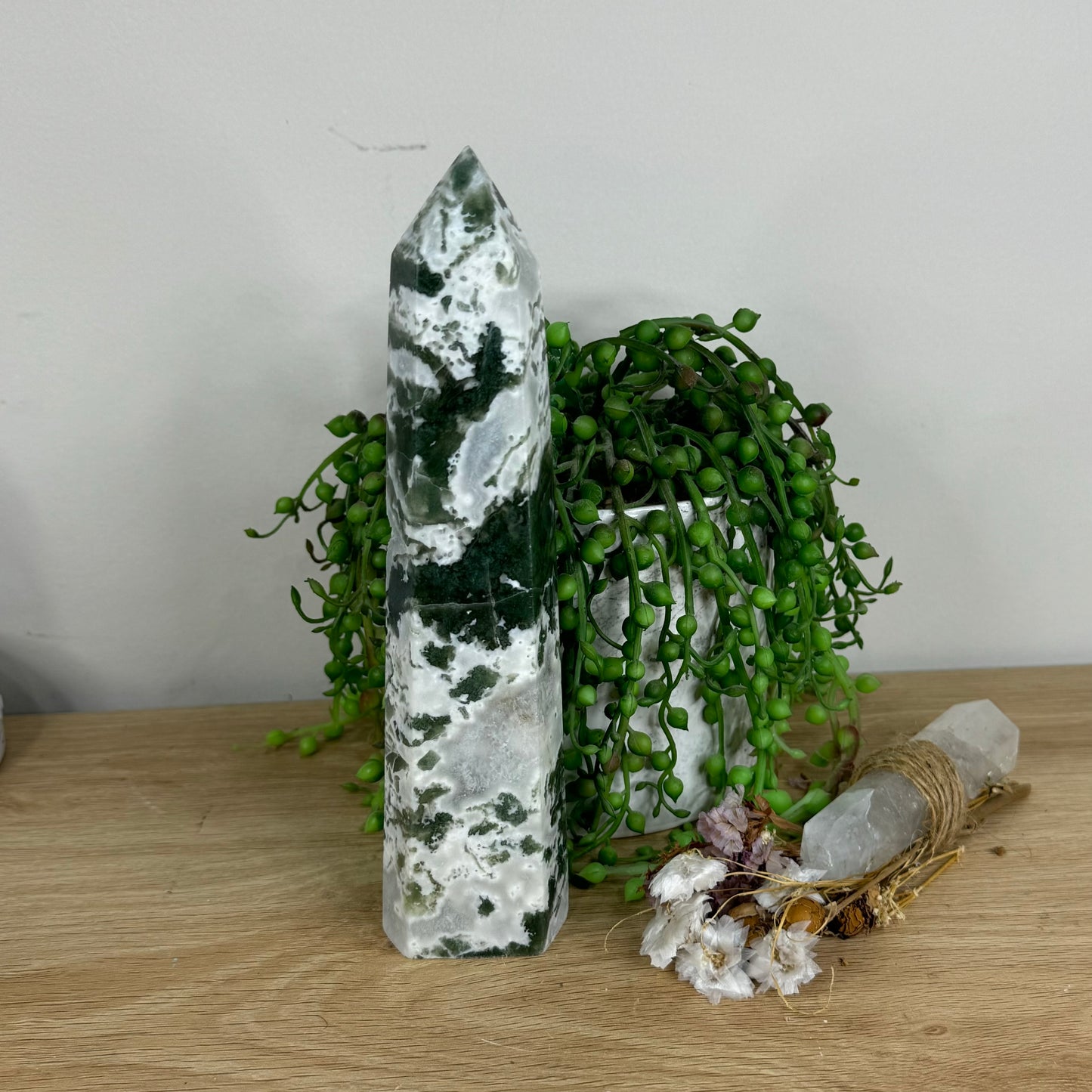 Moss Agate Tower (O962)