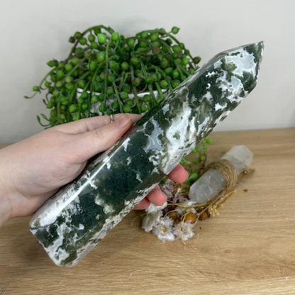 Moss Agate Tower (O962)