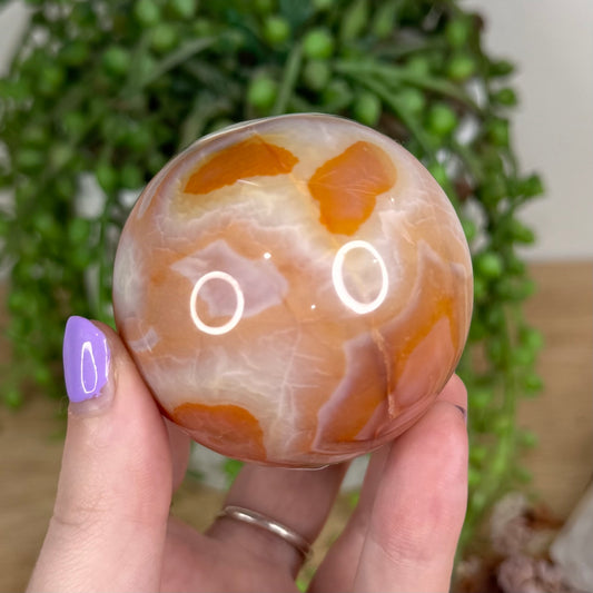 Carnelian Sphere (T695)