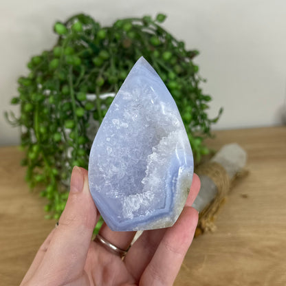 Blue Lace Agate Arch Free Form (P67)