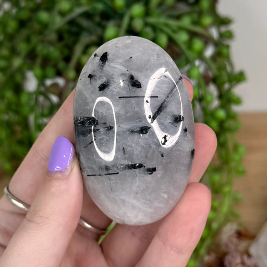 Tourmaline In Quartz Palm Stone (T229)