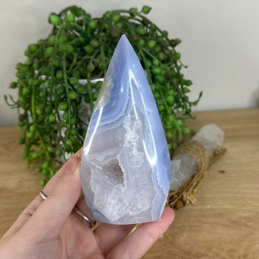 Blue Lace Agate Arch Free Form (P68)