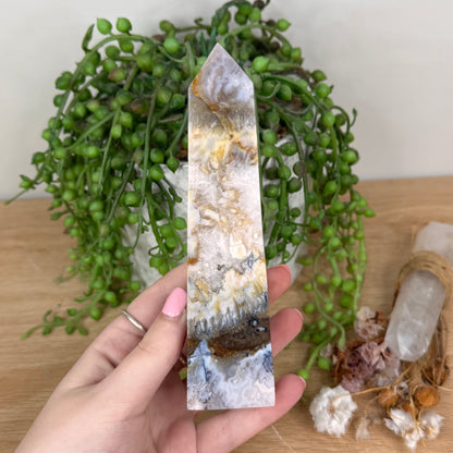 Dendritic Agate Tower (U7)