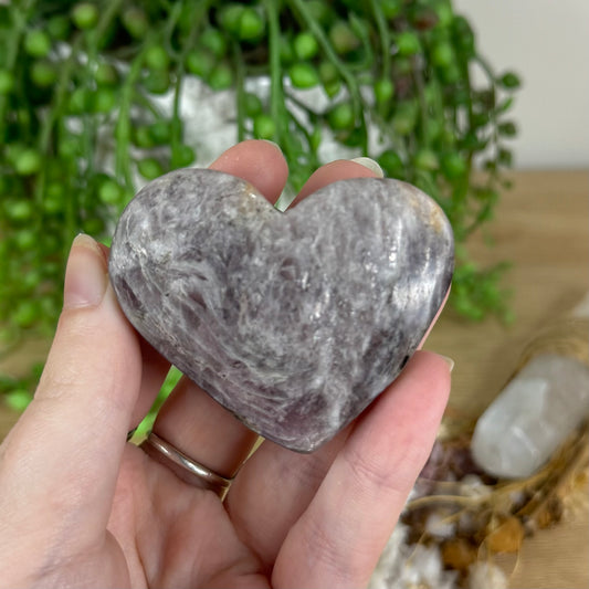 Purple Mica Heart (P270)