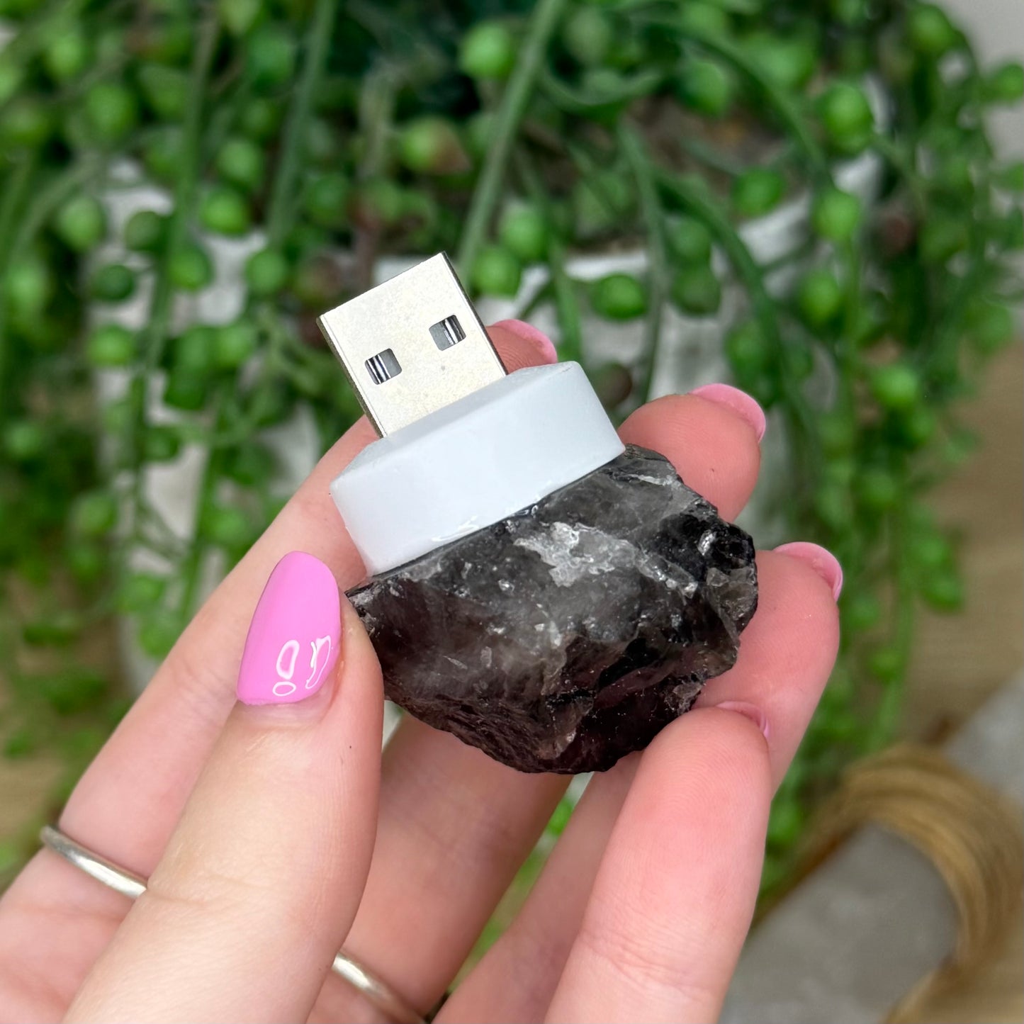 Smokey Quartz Raw Plug In Light 1
