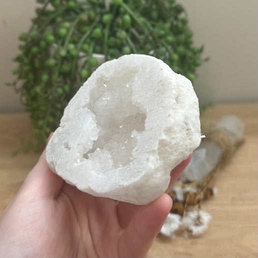 Clear Quartz Geode (E438)