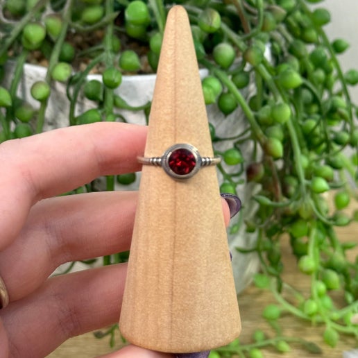 Red Garnet S925 Ring (G800)