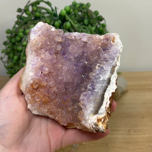 Amethyst / Agate Cave (L250)